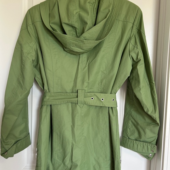 Gallery Olive Belted Trench Coat - Picture 3 of 3